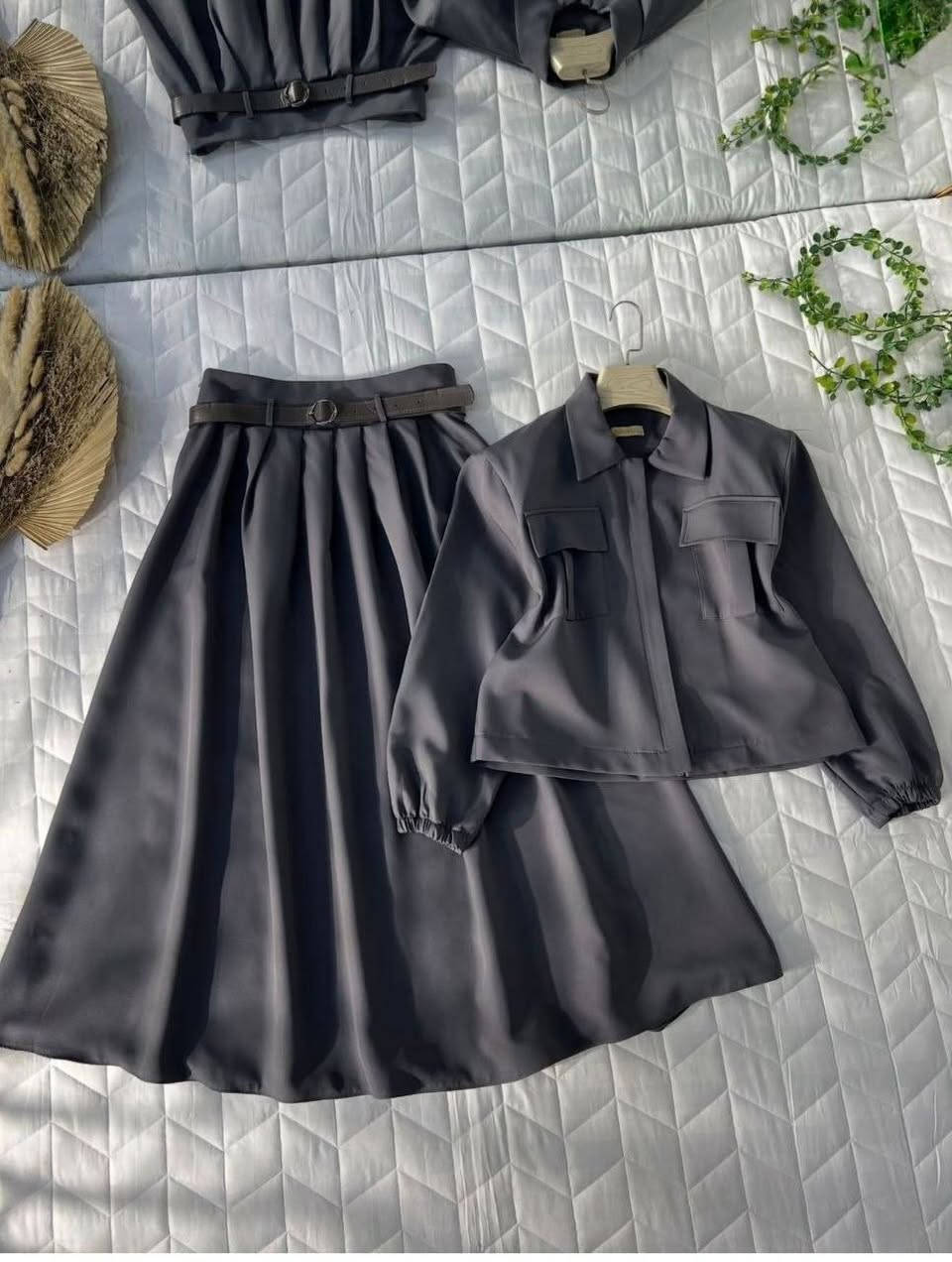 🧿﷽ وعلى الله توكلنا 🧿 

# شعارنا التميز  L M 💫

فخامه. وجمال. المديل طقم  تنوره  كسرات مع ستره سحاب روووعه 

🧶🧶نوع الخامة دابل تركي  ❤️

السعر. خاص

المقاسات   🌹40🌹42🌹44🌹46🌹48

همسه بصره


**إذا كنت صاحب هذا الإعلان وتريد حذفه لأي سبب، رجاءا أرسل رسالة إلى الدعم الفني**