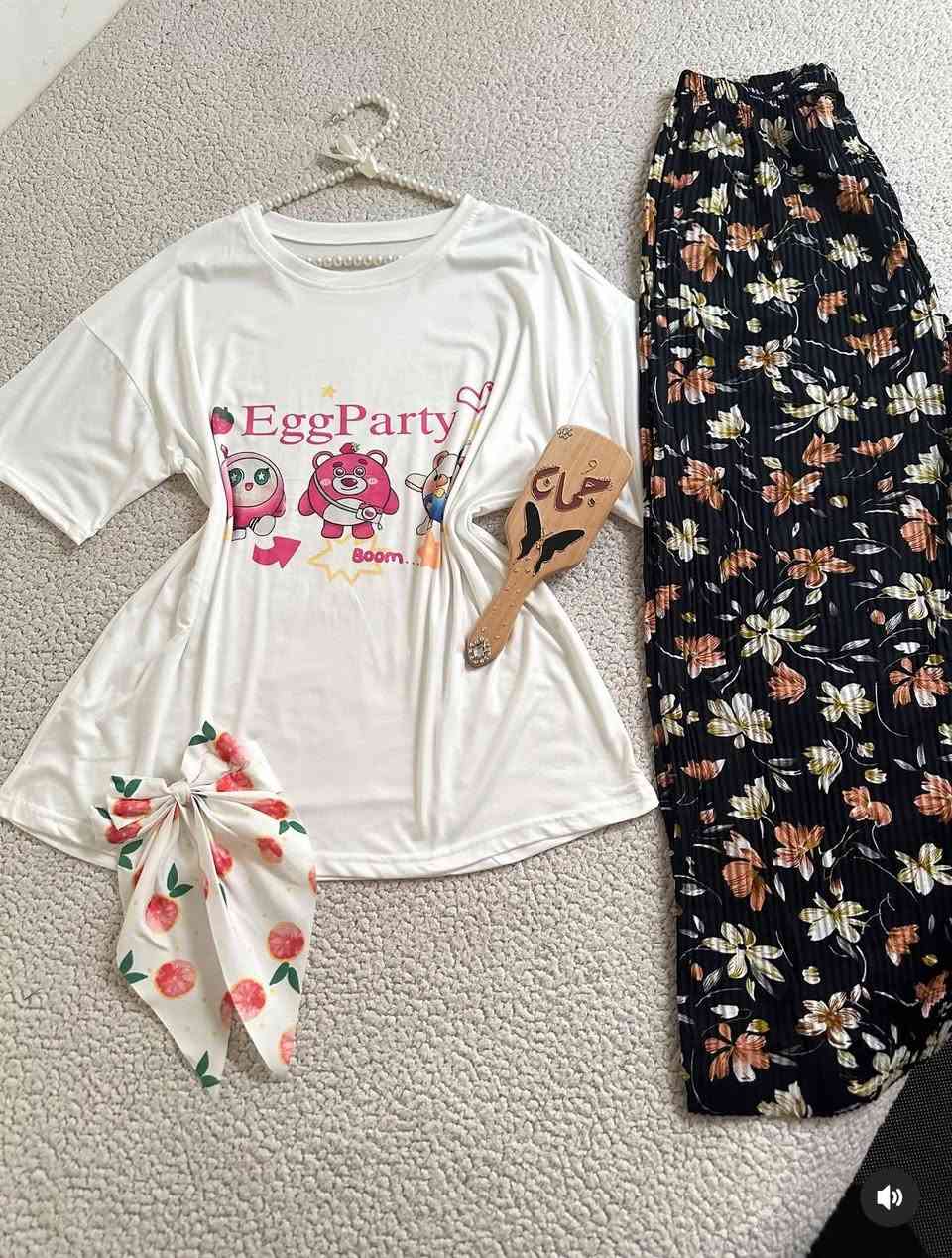 سوت نسائي درجة اولى 
قماش قطن وكيلوت جرجيت كبس عريض 
سعر الدرزن 80 الف 
يلبس وزن ٥٥ الى ٩٠ كغم 
الدرزن مشكل نقشات الي معروضه


**إذا كنت صاحب هذا الإعلان وتريد حذفه لأي سبب، رجاءا أرسل رسالة إلى الدعم الفني**