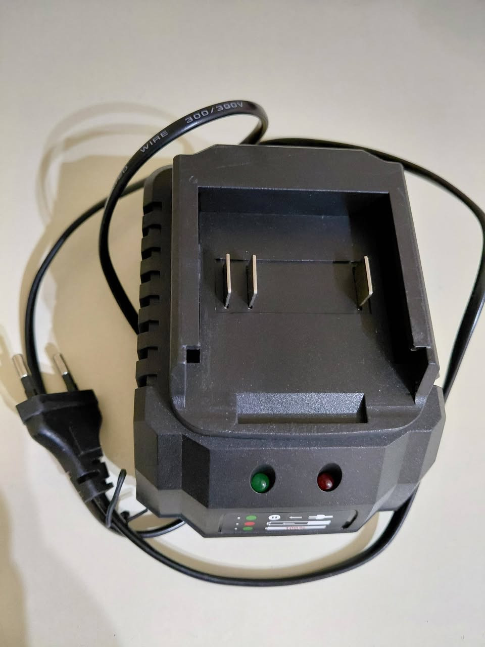 اثنين بطاري شاحينه ٢٥ الف بس بيه كسر خفيف


**إذا كنت صاحب هذا الإعلان وتريد حذفه لأي سبب، رجاءا أرسل رسالة إلى الدعم الفني**