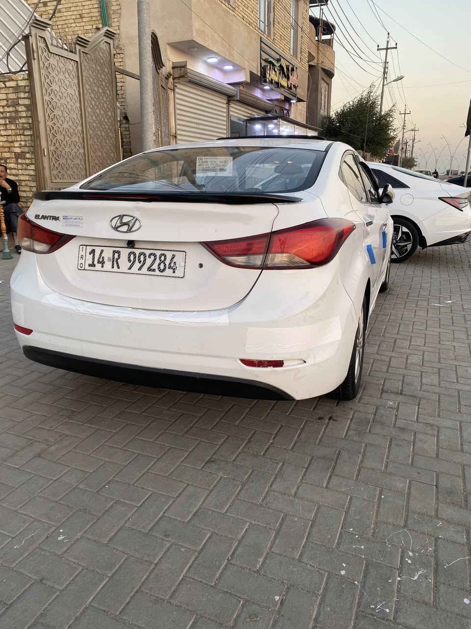 السلام عليكم النترا 2015 كفاله عامه ما عده دوسه طخه ومدكر طعجه وبارد أصبع واحد فول مواصفات فتحه تحكم ستيرن شاشه تبريد خلفي  يدات  نيكل.     مكينه ١٨٠٠اشاير  بالمري السعر 120 وبيها مجال البصره حي المهندسين رقم الهاتف ***********
