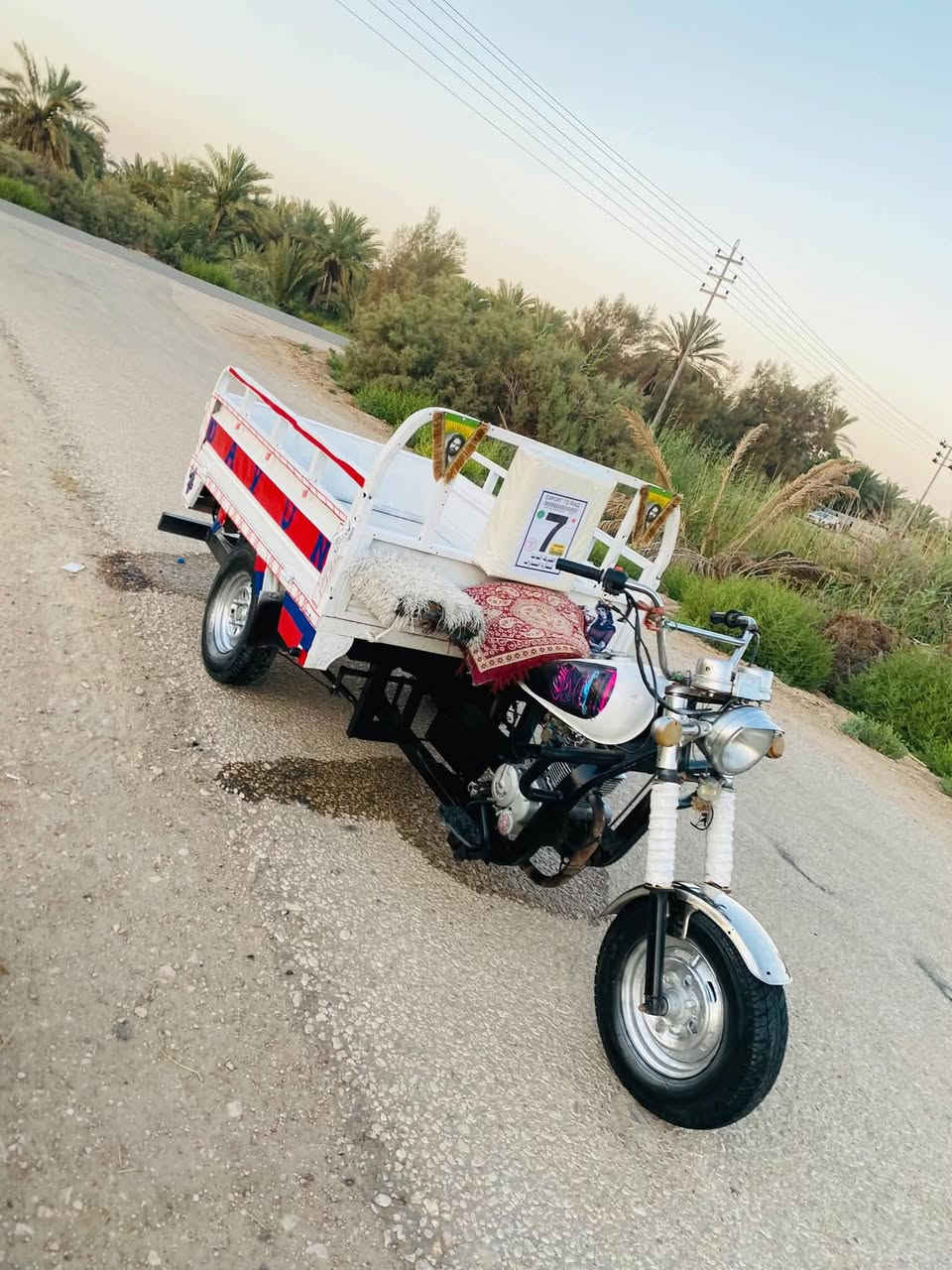 السلام عليكم ستوتة دايون للبيع موديل 14 بدون اوراق شاصي وركبة كفالة محرك نضيف تخم تاير جديد اكسن صقر جديد السعر 600 وبيه مجال العنوان بابل الحمزه الغربي للستفسار ***********
