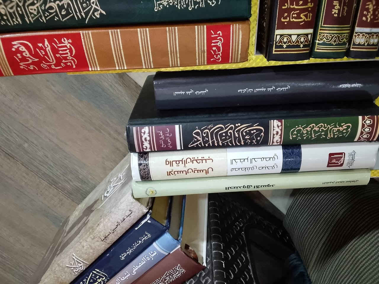 كتب للبيع مكاني بغداد المدائن رقمي *********** بلا زحمة لايوجد توصيل  كتب نظافة 90بل 100...
