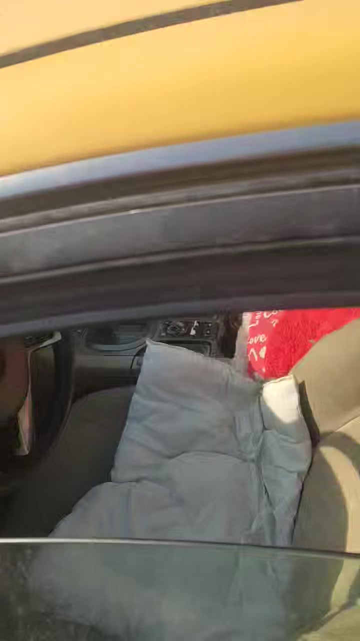 كابرس شيفروليه 2009 محرك وقير فيفيتي للبيع 40 وبيها مجال رقم صدامي سنويه منتهيه العن عنوان بصره قضاء المدينه ناحيه الهوي***********
