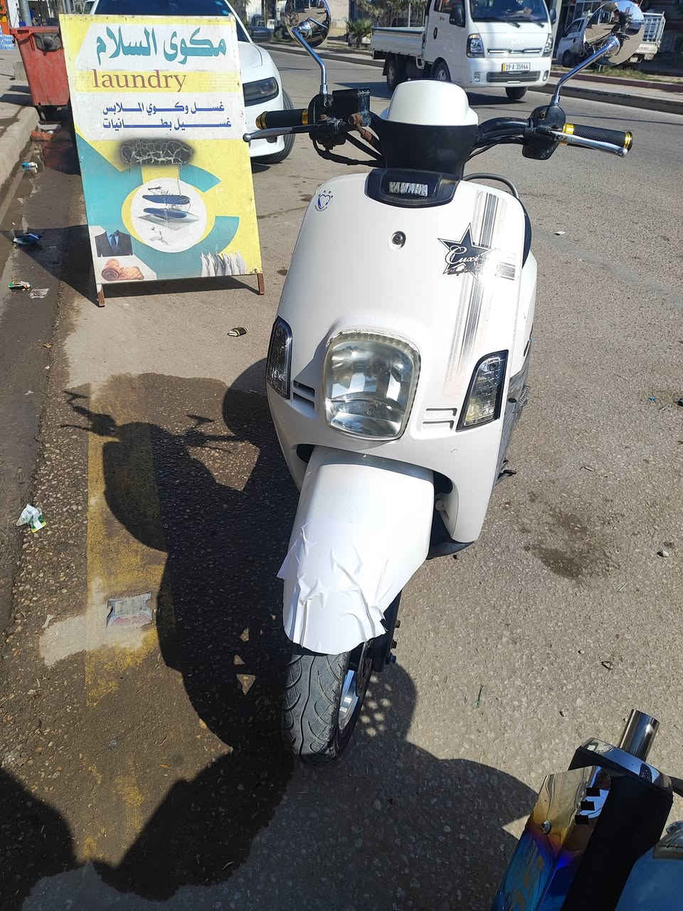 دراجه للبيع صارله شهرين من طالعه رمبه ***********
