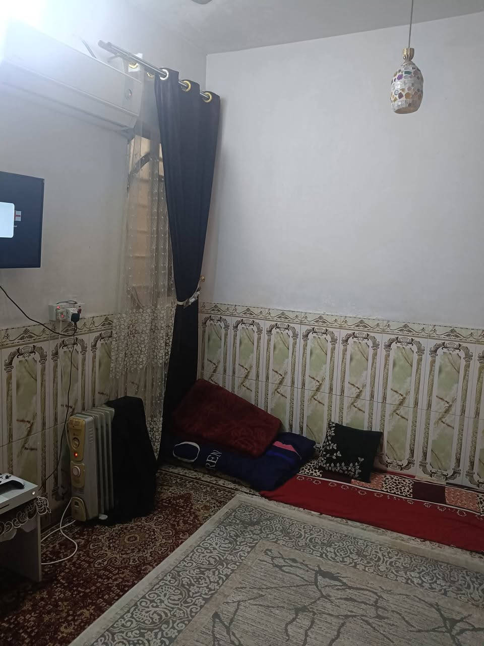 دار للبيع 50 متر حي الجامعه منطقة ل ٢٦ الف قريب سايدين جامعه سلام + المائية 
شارع ١٠ متر بناء سنة 2019 صب كونكريت يحتوي على 2 غرف نوم 2 صيحات مطبخ مفتوح على الصاله مكشوفة وصطح

للاتصال 

***********٦
          متوفر واتساب 
***********
