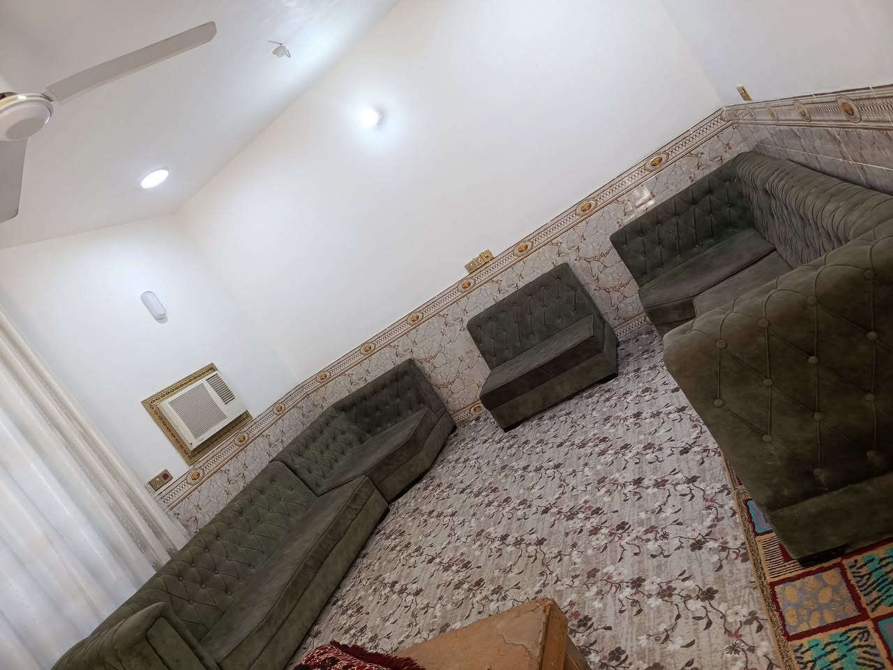 تخم للبيع 125 الف عنوان ورديه خارج للاتصال ‏‪***********‬‏
