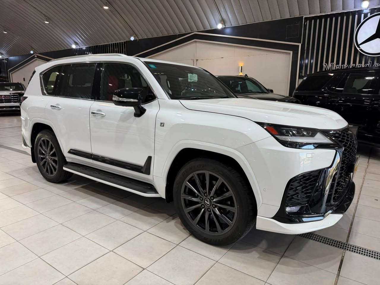 Lexus LX 700h – F SPORT 
موديل 2025 | وكالة SAS
العداد 5،000 كيلو
رقم بغداد 

فخامة هجومية بتوقيع لكزس 
فئة F SPORT – إصدار F1 الرياضي
داخلية جلد أحمر فاخر
أنظمة قيادة ذكية + شاشة ضخمة
نظام صوتي فاخر بـ 25 سماعة
أبواب شفط كهربائية
محرك هجين (Hybrid) – أداء عالي واقتصاد ذكي

للاستفسار يرجى الاتصال على الأرقام التاليه 

***********
***********

شركة عدي البلداوي للتجارة السيارات

العنوان : بغداد الكاظمية معارض جكوك قرب مرور الكاظمية
