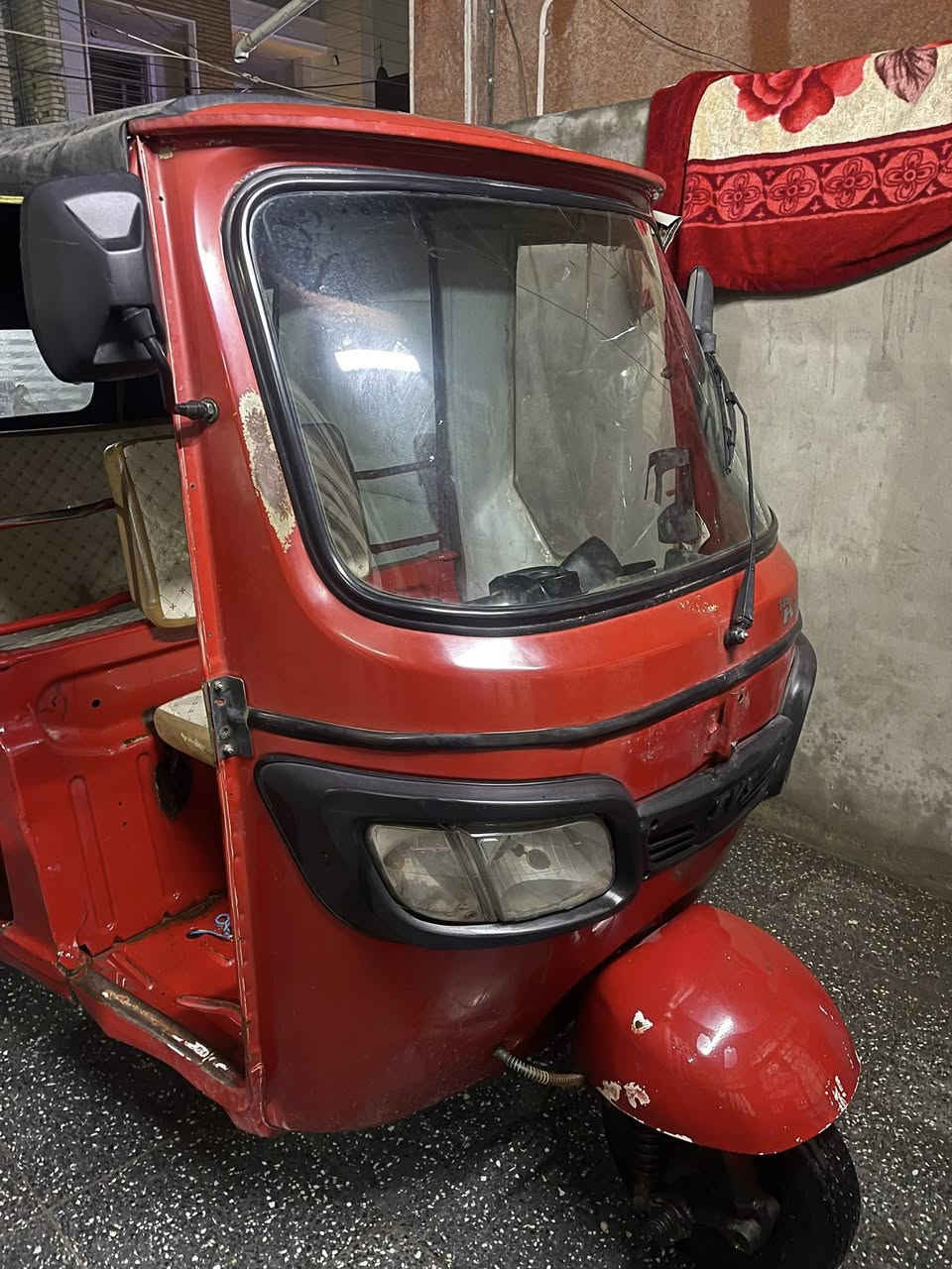 اوراق كاملة ٨ اوراق اصوليات بوجهك للترقيم 

كفالة عامة بيها فقط تعمير دواير 

مكينة مال ٢٢ اكسل نظيف

جاهزة للشغل ما بيها اي نقص 

السعر 2850 وبيها مجال حگ الجية

المكان شعب حي الجزائر 

***********
