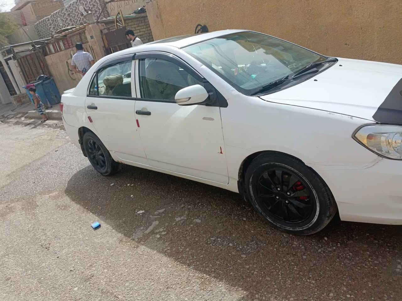بصمة
فتحة
كهربائيات كلها شغالة 
مكينه جديدة 
صدر نضيف 
تبريد خير وبركة 
راديتر جديد مي اخضر امريكي 
شاشة 
تحكم ستيرن شغال 
سيارة نظيفة وكلش حلوة 
رقم كربلاء انكليزي 
تحويل ثاني يوم 
السعر 55

المكان / بغداد / مدينة الصدر 
رقم هاتف / ***********
