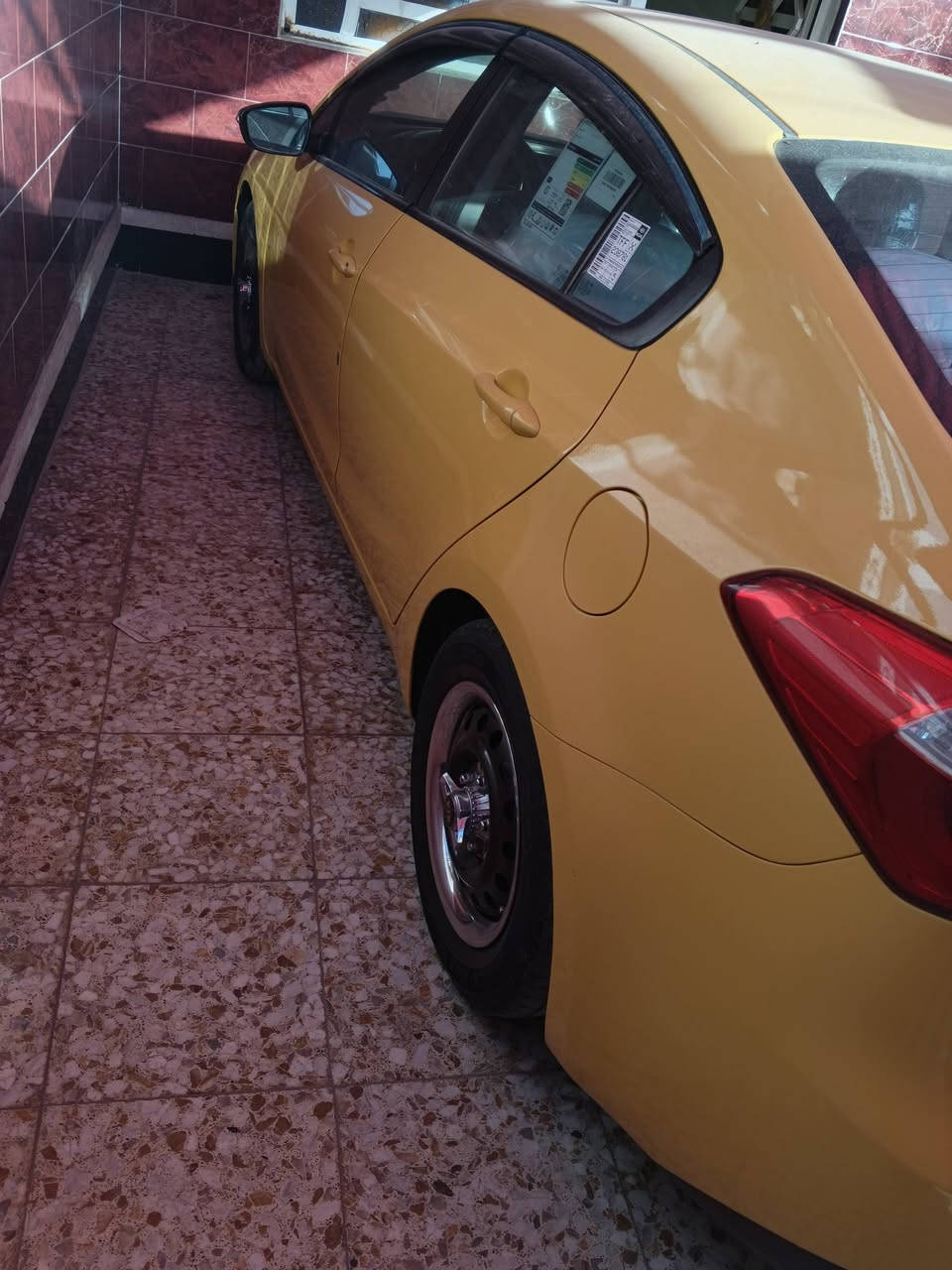 السلام عليكم كيه فورتي 16بيه بيبان خلف سائق العنوان بغداد بوبشام سعر 120وبيه مجال ماشيه 75 ***********محرك 1800
