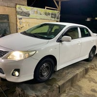 كورلا ٢٠١٣ خليجي سياره نضيفه وحلوه منضومه تبريد جديد منضومه تتفئه جديد...