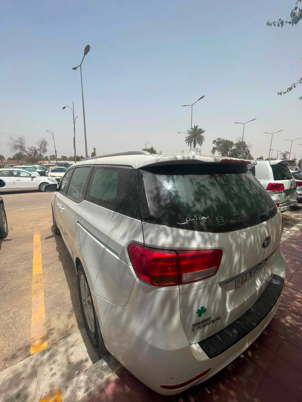 السلام عليكم كيا كرنفال خليجي موديل ١٦ ماشيه ١١٠ الف سياره جديده كامله مدوشمه  سياره بصمه مري شفط ترحيب تشغيل السعر ١٩٠ وبيها مجال للاستفسار ***********
