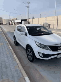 السلام عليكم
كيا سبورتج رقم بغداد تحويلها بالكوت باسمي السيارة
موديل 2013  خليجي كفالة عامة مكينة 2000 دوش المكينة ع وضع الشركة تحكم استيرن شاشة ويل كب 
السيارة 140 الف سعرها 158 وبيها مجال مكان السيارة واسط رقم ***********
