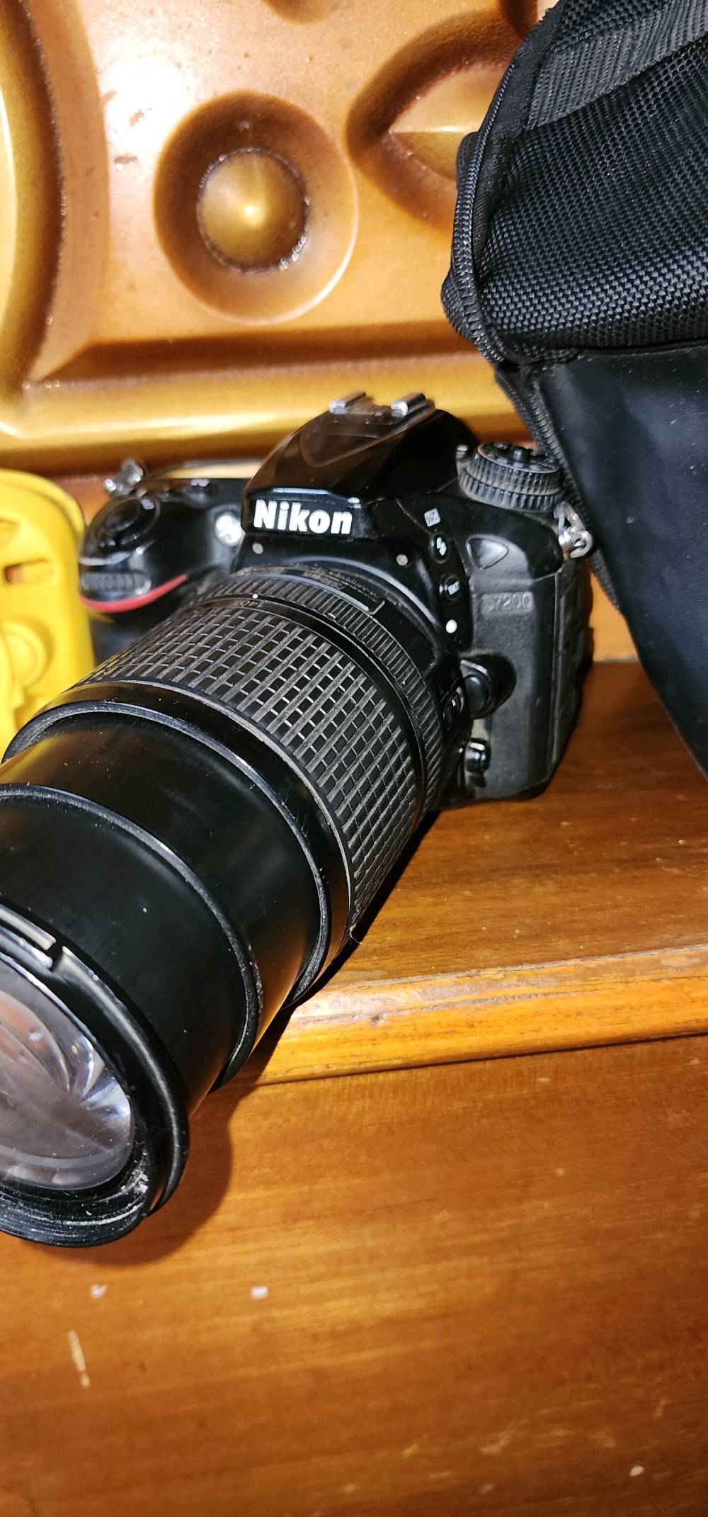 ميسان يوجد توصيل
كامرة نيكون 7200 مستعملة مستعجل ع بيع 