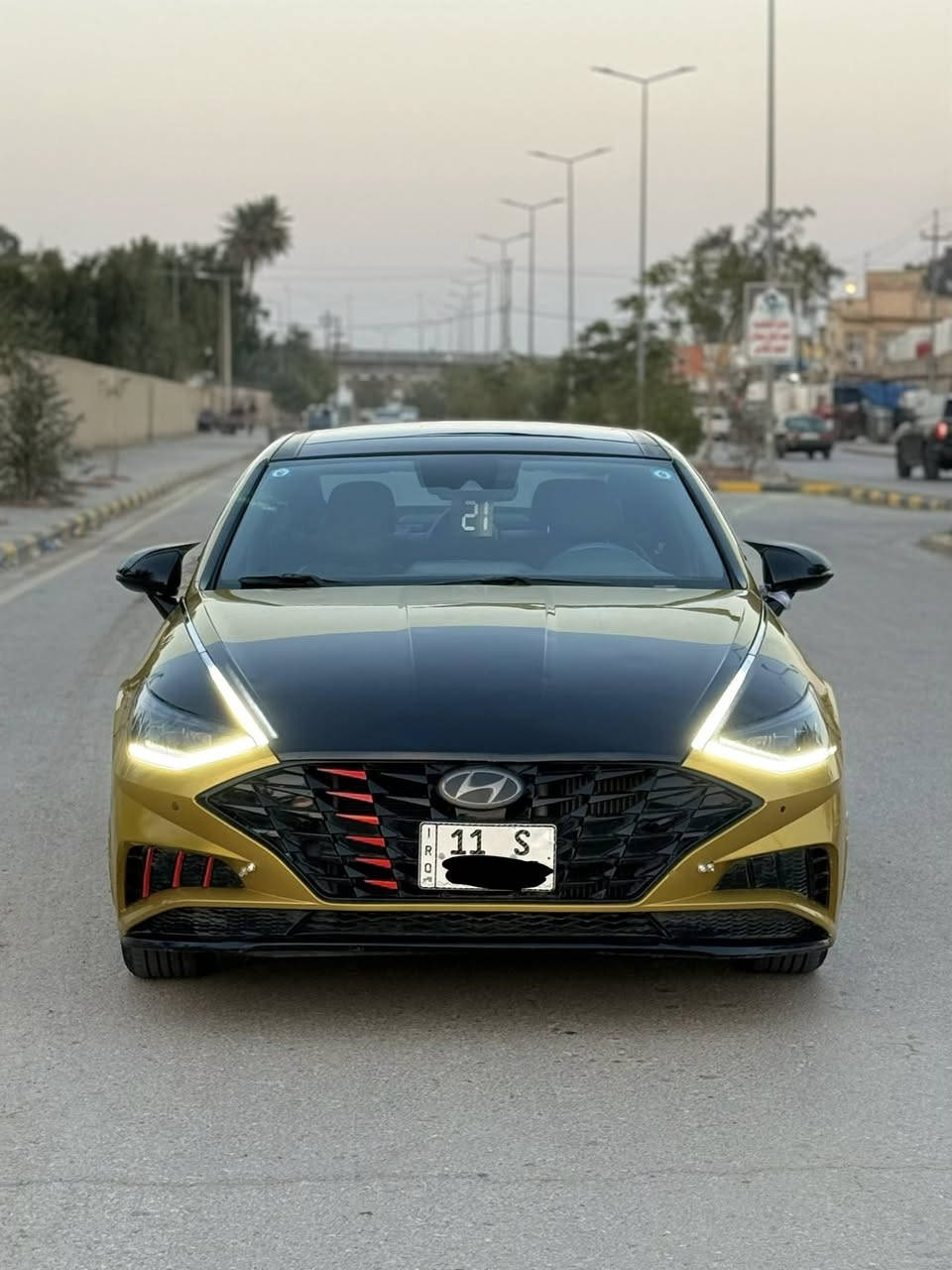 سوناتا 2021 وارد امريكي رقم بغداد حره مشروع وطني سياره فول مواصفات بنوراما ضررهه جاملغ وبنيد وجاملغ خلفي بدون اي دواخل شاصي لغد مكفول مكينه 1600 تيربو كير ومحرك مكفولات سياره لون مميز وجديده ومابيها اي نقص مكان السياره واسط السعر 135 وبيها مجال للشراي ***********
