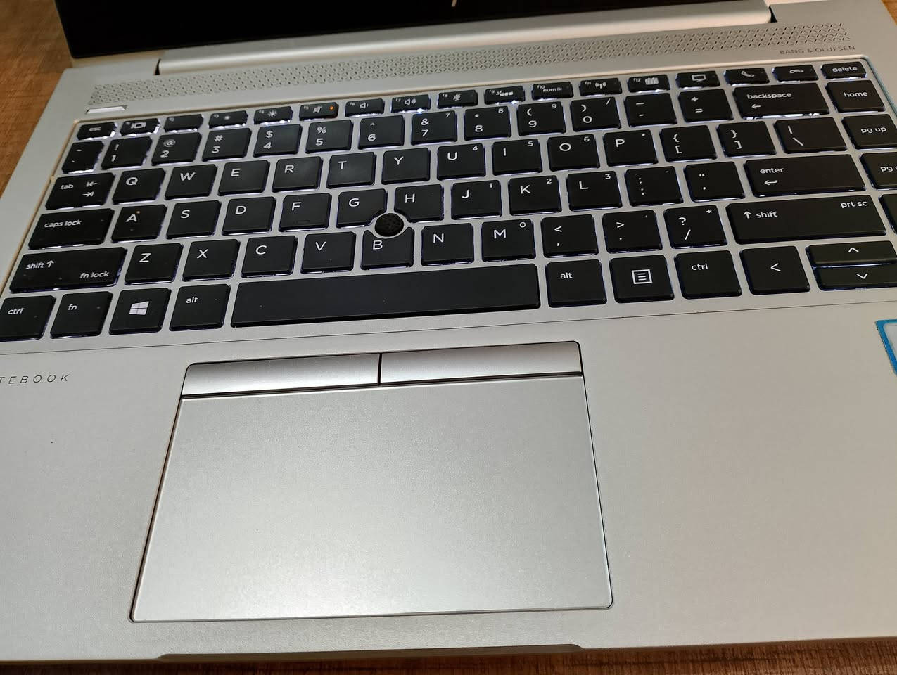 🔥 بـ 270 ألف بَس! 💻 ⏪ لابتوب ألمنيوم فخم [i5 جيل 8 + SSD فائق السرعة] 🚀✨

 HP EliteBook 840 G6
​✨ المواصفات باختصار:
​⚙️ المعالج: Core i5 (جيل ثامن) أداء قوي ومستقر.
​🧠 الذاكرة: RAM 8GB + هارد SSD NVMe فائق السرعة.
​🖥️ الشاشة: 14 بوصة Full HD IPS ألوان واقعية مريحة للعين.
​🔊 الصوت: نظام Bang & Olufsen العالمي النقي.
​🔋 الإضافات: كيبورد مضيء، بصمة إصبع، شحن سريع Type-C، وبطارية ممتازة.
​✅ الحالة والسعر:
​🧼 النظافة: نظافة عالية.
​💰 السعر: 270 ألف دينار فقط!🔴تنبيه:لا يوجد أقساط.
​🚚 التوصيل: متوفر لبغداد وجميع المحافظات.
​👇 للحجز والاستفسار قبل راسلنا على واتساب:
https://wa.me/9647747710677


**إذا كنت صاحب هذا الإعلان وتريد حذفه لأي سبب، رجاءا أرسل رسالة إلى الدعم الفني**