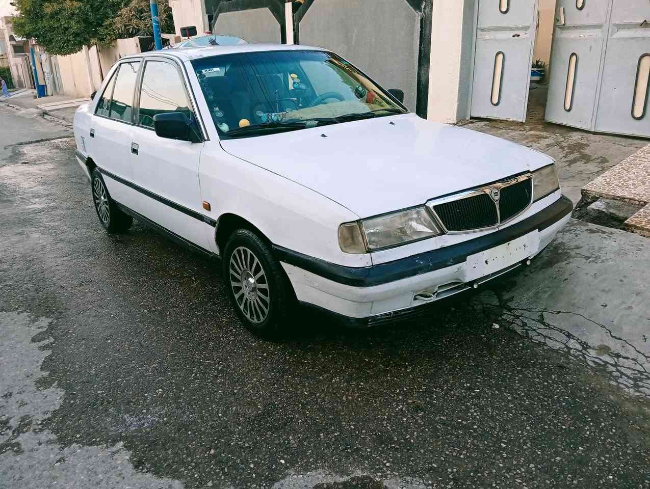 سياره للبيع نظيفه استفسار على الرقم ***********
