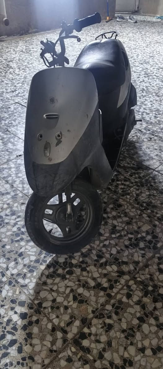 دراجه البيع ساسوكي مصطره شغاله مفتوحه مره واحده عوزه فقط تاير الخلفي العينه و البك لايت موجوده دراجه كامله  
السعر 125🤑 و بيه مجال الشراي *********** متواجد 🙂
