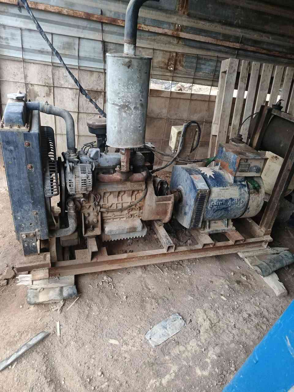 السلام عليكم
مولد نوع كابوتة للبيع 
اربعه بستم 
15كيفي راس توليد 
محرك خير من الله لا صرف ولا تبخير
المكان واسط الحفرية شارع عشرين 
السعر ثلاث ملايين وبي مجال 
الاستفسار ***********
