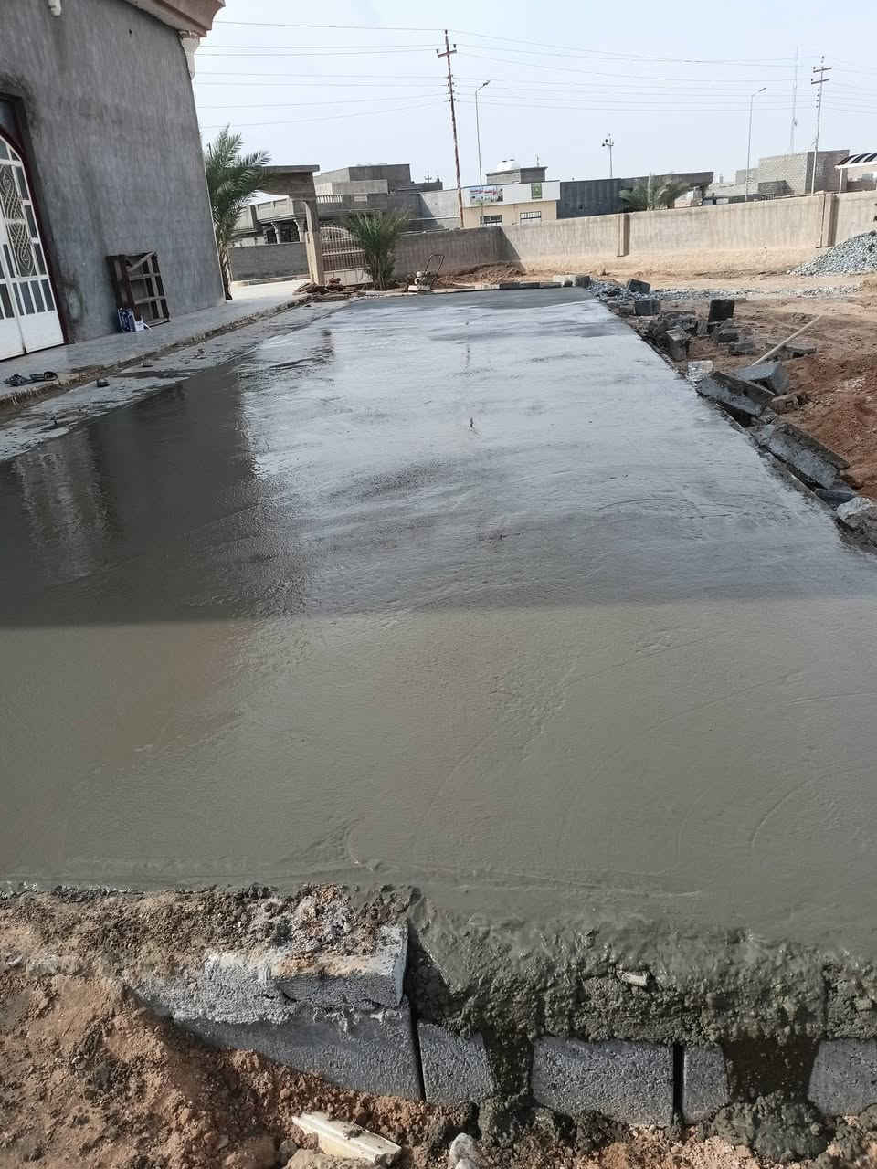 سلام عليكم
كادر صب بيوت خشن وناعم+ حفر ورصف +صب بيتونات +صب صحيات +صب رباطات+ صب نكر
متواجد خاص 
او تصل ‏‪ 0777 933 5356
