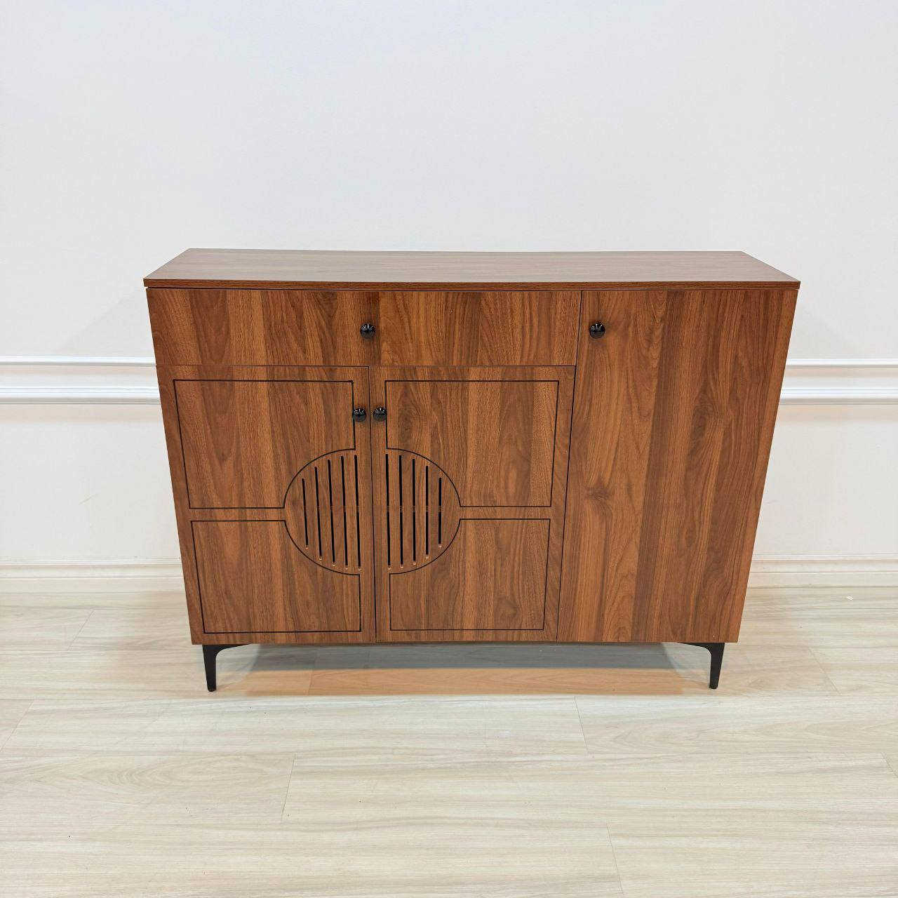 خزانه 3 باب خشب mdf

 السعر 115 ألف 

عرض 120 سم 
ارتفاع 95 سم 
عمق 32 سم 
توصيل داخل بغداد مجاني 
اطراف 10
محافظات 15


**إذا كنت صاحب هذا الإعلان وتريد حذفه لأي سبب، رجاءا أرسل رسالة إلى الدعم الفني**