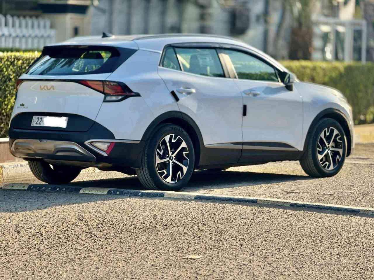 السلام عليكم
للبيع :كيه سبورتج  خليجي 
الموديل : 2023
ماشيه : 66 الف 
السياره : مكفوله ماعده بارد بسيط خشم جاملغ سونار مرفق بلمنشور

السعر 193$
هاتف/***********
ضمان  (5) سنوات 

مواصفات ١/١ فول ماعدا فتحه 
بصمه 
مري كهرباء 
انضمه قياده 4 (نورمل +سبورت +ايكو +سمارت)
تشغيل عن بعد 
حساسات امامي خلفي 
 شاشه +عداد دجتل 
كامره دواره 
بصمت ابواب 
ترحيب عند لاقتراب 
مثبت سرعه 
سايد بريك كهرباء 
ويل 19
تبريد قطعتين  
محرك 2000 دوش 
شاحن واير لس 
الصابيح الماميه LED
المصابيح الخلفيه LED
شفتات ستيرن رياضي 
مانع انزلاق 
شاشه ابل كار بليل +جي بي اس 
انذار عند الاقتراب
اشاير بل مري 
السياره كلش نضيفه وحلوه 
مكاني بغداد
