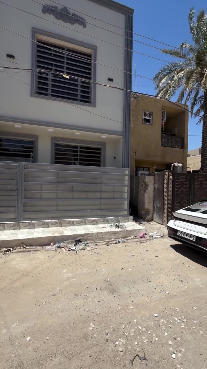 يا الله مشتمل للبيع مساحه 50 متر حي الجهاد 
بناء حديث يحتوي على غرفتين نوم
وصاله ومطبخ وصطح وخدمات
اتصل على ***********
