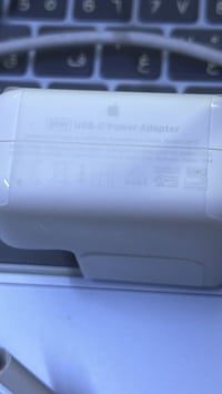 شاحن 35 واط • كيبل C TO C أصلي • كيبل Lightning أصلي