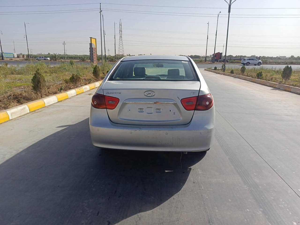 ئاڤانتی مۆدێل 2007 
بڕاوە تەبرید لەمس مسجل بلوتوز مەکینە بچوك دەکشن بەرز 174 هەزار ڕۆشتوە 
سیعری 43 گڵاو معامەلەیەکی کەم 
شوێن کەلار ــ ڕزگاری 
***********
