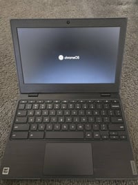 لابتوب من شركه Lenovo موصفاته  حجم كبير ١٢ انش الرام ٤ الذاكره ٣٢ مدخل...