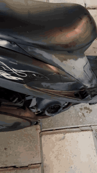 السلام عليكم دراجه ماكس عدله ممفتوح بيه اي برغي بيه اوراق الدراجه الكفرات كليته بلاد ومختمه والمكينه ممفتوحه وعل فحص ما عدا البجم مال لايت فقط تجاري والدراجه نكره سلف ومكفوله كليته السعر 750 وبيه مجال بسيط فقط الرقم ***********
