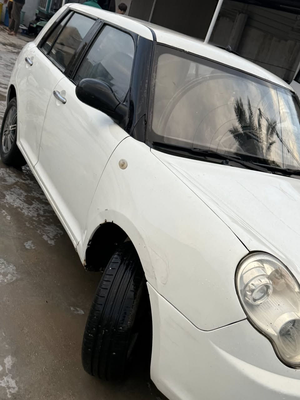 السلام عليكم
ليفان 320
لون ابيض محور مكينه1600
رقم نكليزي بابل جديد 
تواصل ع رقم***********
سعرها 38وبي مجال
