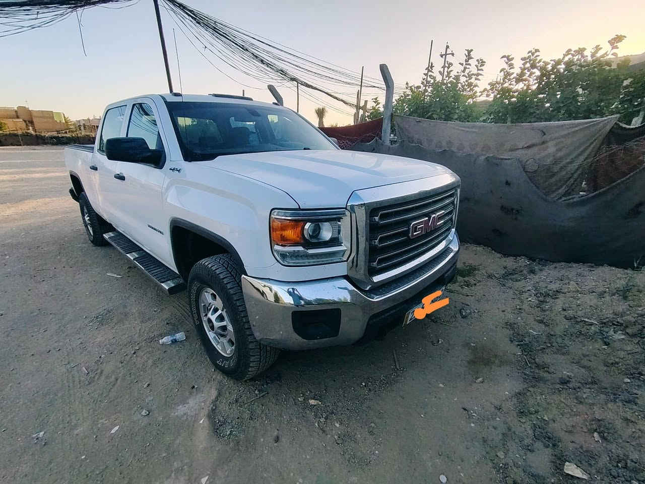 سلام عليكم
سيرا 8 برغي مديل 17 خليجي مكفوله بيه بارد قليل باب صوب اليمنه  السياره باسمي السنويه جديده هزه جديده مكان النجف الاشرف السعر 225
***********
***********
