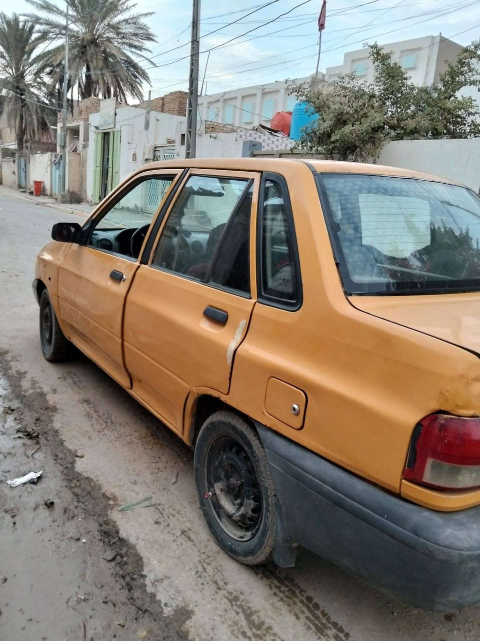 سلام عليكم سياره سايبه موديل 2013 سياره حلوه كشره حلوة دواخل حلوه رقم قادسيه راعيه بالي بدير  ماوااصل ***********راعيه مكان دوانيه حي عسكري 3
