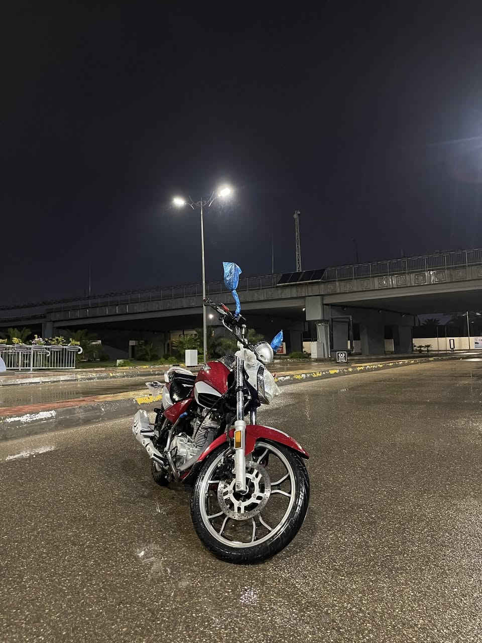 سلام عليكم هاوجي كلاسك للبيع موطور جديد مكينه خرسه اكفله من الفتح أو غير شي
موطور موديل ١٧ مكرمك كامل
موطور مثل ما موضح بل صوره كلش نضيف 
سعر مليون و٢٥٠ 
رقم ***********
