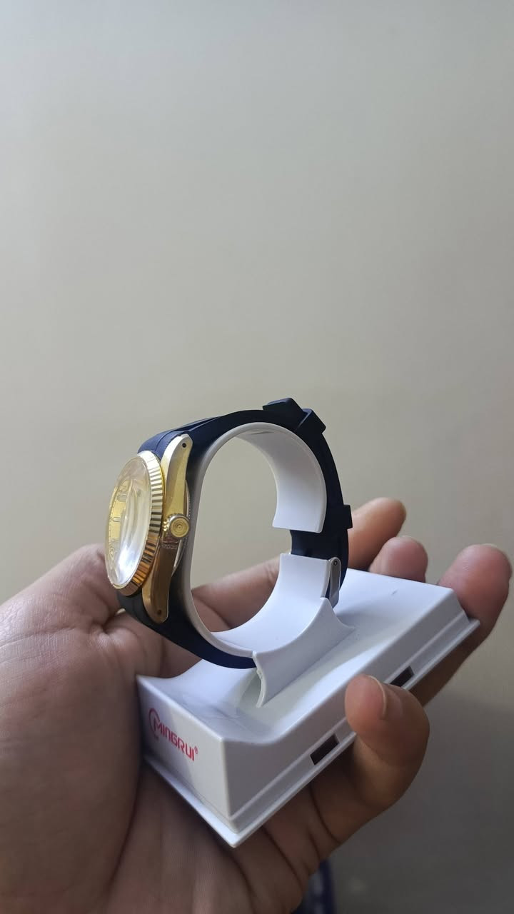 رولكس اصلي سير ربر مكينه ياباني اصلي مختمه اميال لمنوس منفذ يومي وشهري قفل بحري ضد الماء شرط ضمان اصلي (سعر 30 الف) ساعه مال باله وعندي تصفيه بضاعه


**إذا كنت صاحب هذا الإعلان وتريد حذفه لأي سبب، رجاءا أرسل رسالة إلى الدعم الفني**