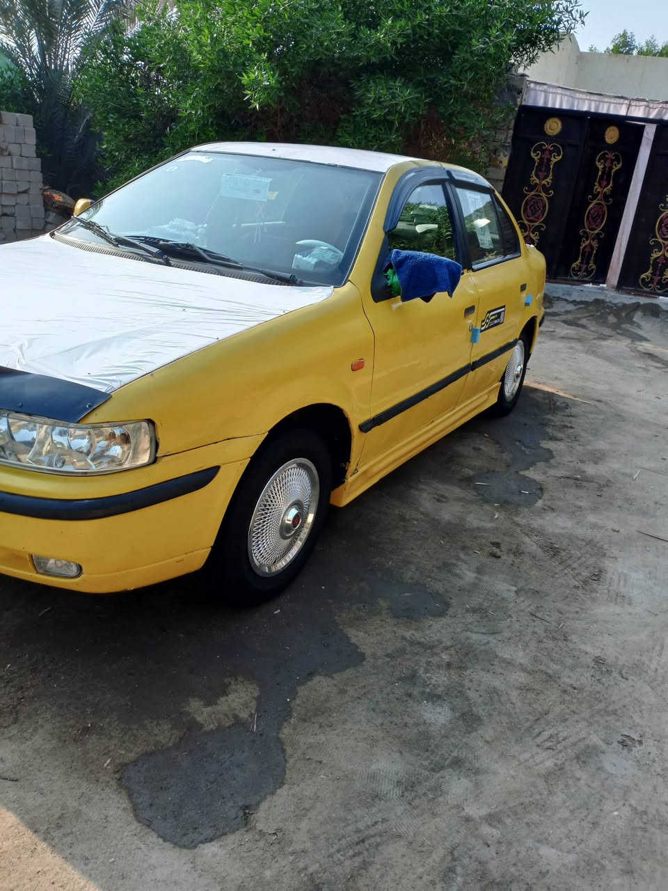 السلام عليكم سمند ٩ للبيع رقم انكليزي بغداد ٤ تأيرات جديده شاشه تاب عظم صاحي ماكو اي خياس من جوه 23 ورقه وبيها مجال سياره مصفره هيئه وغرامات ..***********
