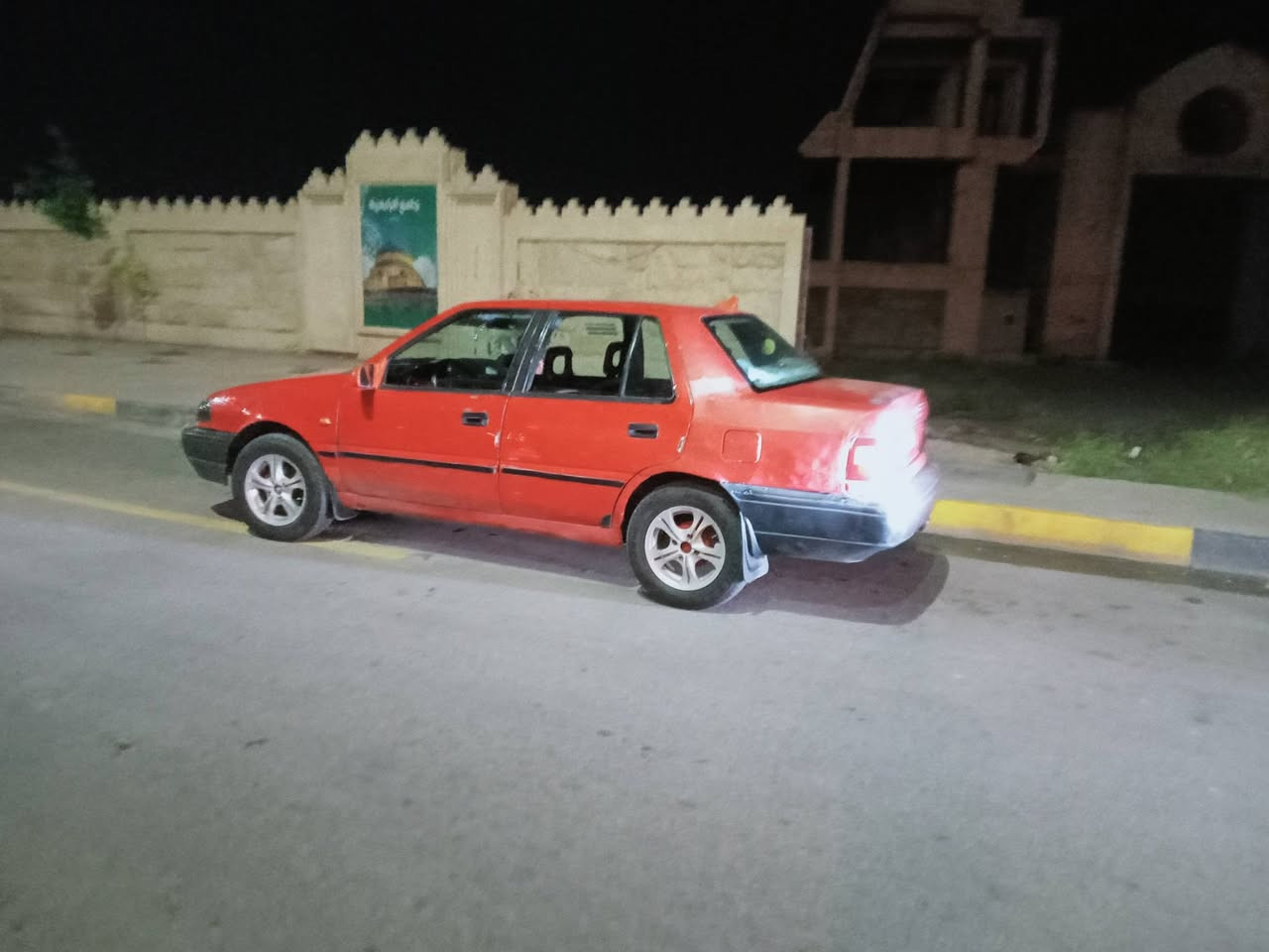 سياره للبيع بوني شرطه تحويل كربون بنزين السعر 22 قفل هاتف***********
