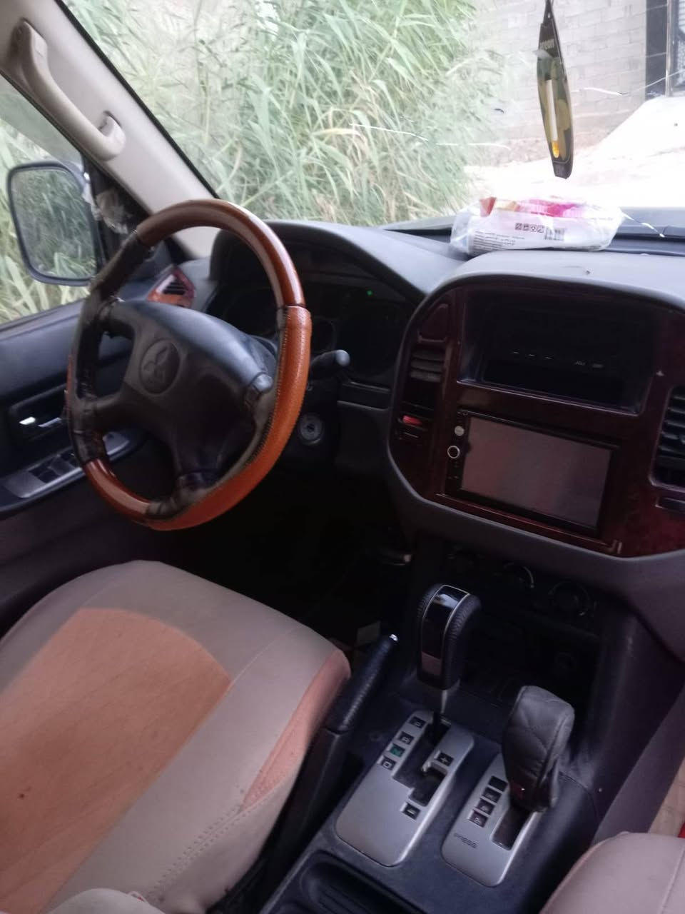 بايجيرو موديل ٢٠٠٦ رقم بغداد مشروع وطني الرقم الإنكليزي الجديد هزه جديده تتحول باي محافظه محرك ٣٠٠٠ المرغوب ابيع صبغ حزام القماره بيهه شوي جراد سياره جاهزه باسمي مكاني الانبار هيت كير محرك تبريد ثلاث قطع (٧) راكب جاهزه ان شاءالله السعر ٩٥ تحويل مباشر  ***********
