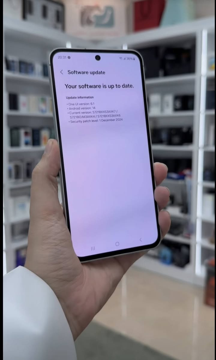 سامسونك S24 FE فول نظافة استخدام قليل  الذاكرة 128 دبل خط.  الملحقات  شاحن الاصلي من سانسونك. السعر 580 الف


**إذا كنت صاحب هذا الإعلان وتريد حذفه لأي سبب، رجاءا أرسل رسالة إلى الدعم الفني**