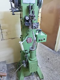 ‏مكائن للبيع￼ ‏مكينة خياطة خشن  ومكينة خياطه￼ درفش ومكابس احذيه غساله ...