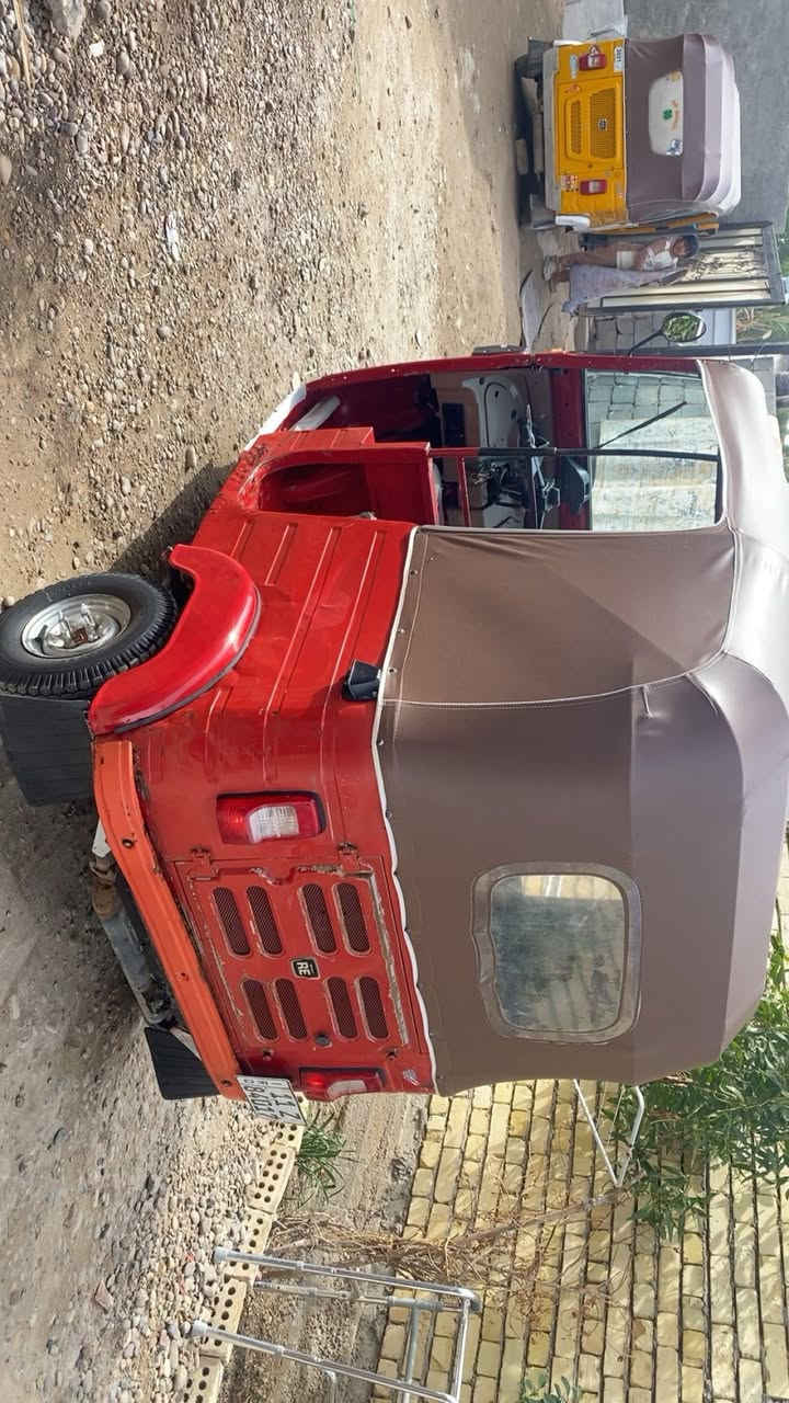 تكتك البيع موديل 18 بلاديه شهر 11 سعر 5 و 800 رقم سنويه نكليزي  ‭0776 710 1407‬
