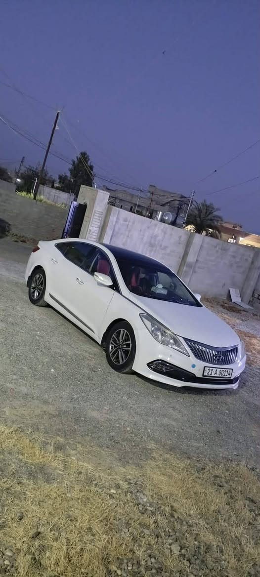 ‏ازيرا2013خليجي
‏السياره مكفوله كفاله عامه من الصبغ بيها ملاحظات بسيطه جدآ  ماتبين خلاص محرك كير شرط برغي مامفتوح منه
‏السياره فول مواصفات 
‏محرك 6 سلندر 3000
‏بصمه تشغيل 
‏بصمه ابواب
‏بصمه صندوق
‏ترحيب 
‏ترحيب عندي اقتراب البصمه
‏قفل مركزي عند الابتعاد 2 متر عن السيارة
‏مري شفط 
‏مري قلاب
‏بانوراما 
‏لد امامي خلفي 
‏ام بي فاير وسماعات اضافيه
‏كشنات جلد بلادي
‏مثبت سرعه 
‏تحكم ستيرن جهتين
‏كشنات كهرباء 
‏قطعتين تبريد
‏مانع انزلاق 
‏حساسات امامي خلفي 
‏ويل كروم
‏اشاير بالمري
‏ثلاجه جكمجه 
‏بردات جانبيه بلادي 
‏برده خلفيه كهرباء  
‏رقم سليمانيه سنويه 28 والسيارة كلشي متصرف عليها
‏السعر145$ وبيها مجال للشراي
‏للاستفسار اكثر اتصل ***********
