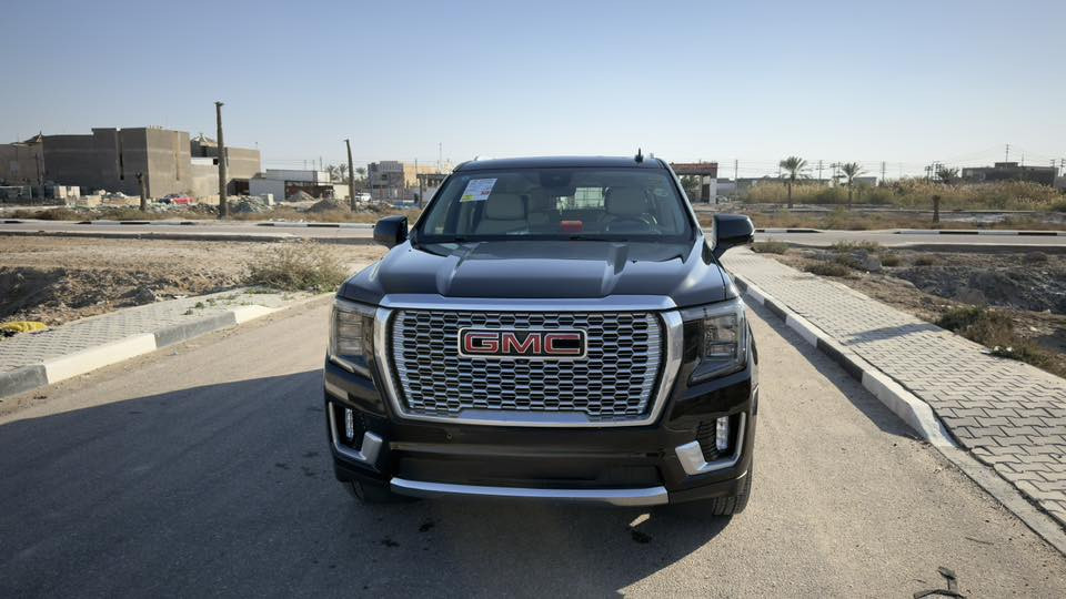 للبيع يوكن دينالي 2023 – رقم بصرة
سيارة فخمة بحالة ممتازة، استخدام نظيف جداً وخالية من المشاكل.

المواصفات:
 • الموديل: 2023
 • النوع: يوكن دينالي
 • رقم: بصرة جديد
 • الممشى: 77 ألف كم
 • محرك: 6.2L V8 قوي واقتصادي
 • وارد: خليجي
 • كفالة عامة
 • السيارة مغلفة بالكامل حماية لمدة 10 سنوات

المميزات:
 • فل كامل (أعلى فئة)
 • مقاعد جلد فاخر أوف وايت
 • دخول وتشغيل ذكي بدون مفتاح
 • شاشات كبيرة ونظام ملاحة
 • نظام صوتي فاخر
 • جكات كهرباء
 • حساسات أمامية وخلفية
 • كاميرات محيطية
 • فتحة سقف بانوراما
 • تبريد وتدفئة مقاعد
 • تحكم كهربائي كامل بالمقاعد

السيارة جاهزة للفحص بأي مكان
لا تحتاج أي مصروف

📞 للاستفسار والتواصل على الخاص
***********
