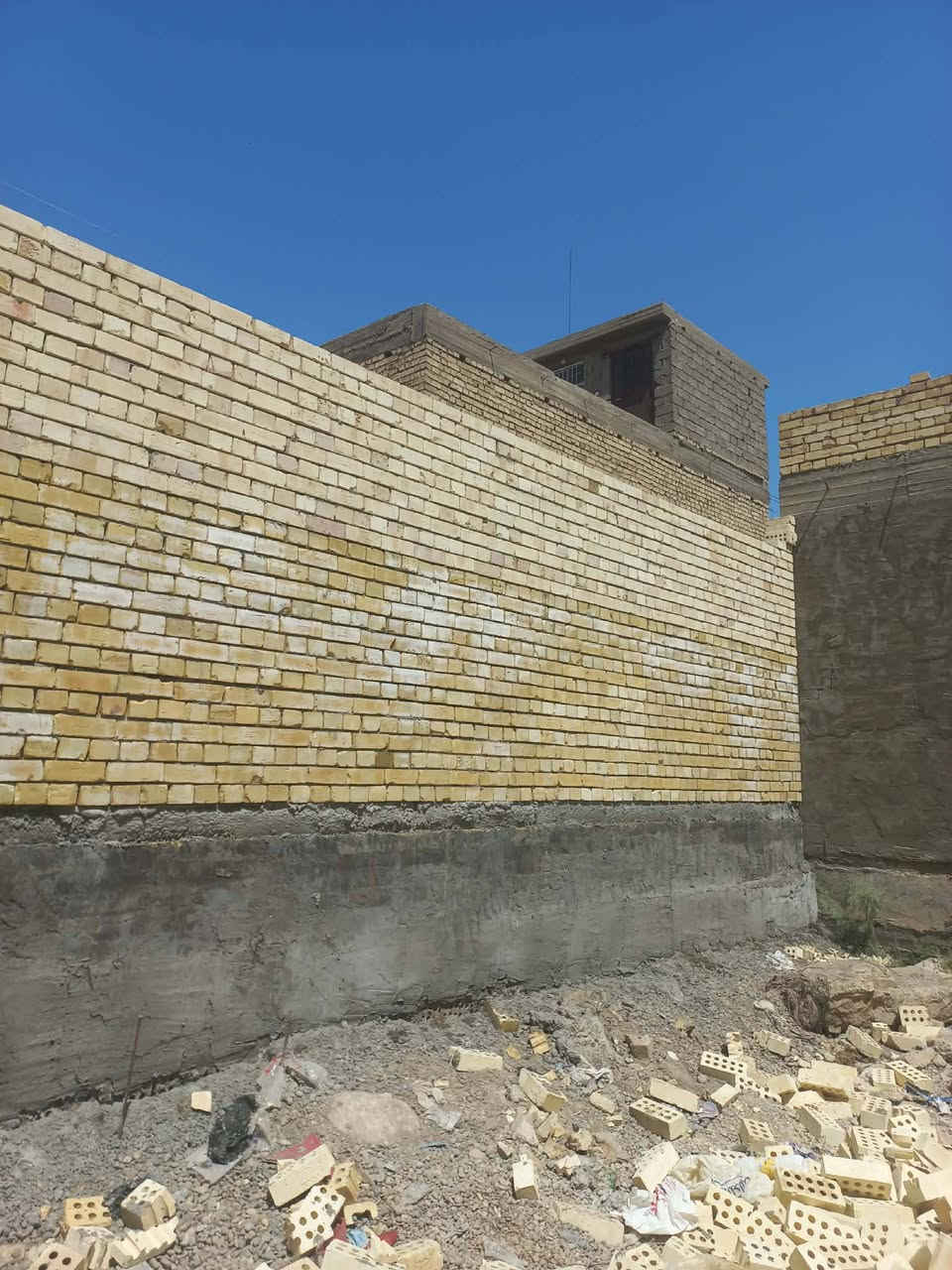 خلفة بناء شغل درجه اولى ستلام مهندس نشتغل جميع مناطق بغداد الكرخ ورصافه التزام بل مواعيد اتصال ***********
