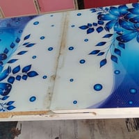 ميز طعام • بدون كراسي