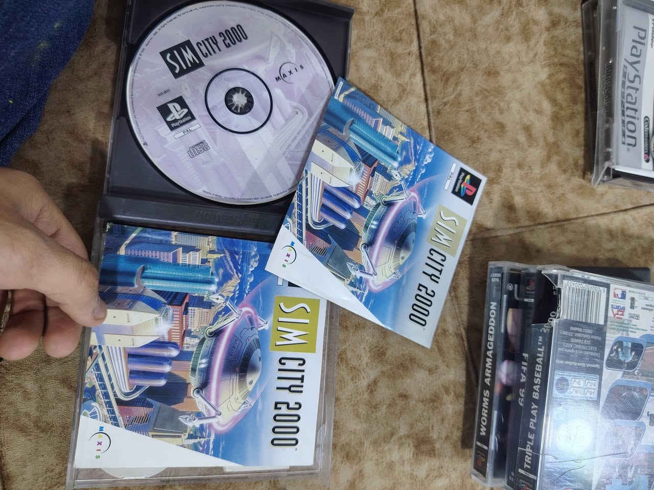 اقراص بلي 1 اصلية نضيفة
الالعاب
1 ARMAGEDDON
2FIFA99
3 Triple Play Baseball 2000
4SIM CITY 2000
5Toca Touring Car Championship
6NBA Live 2000
7Tony Hawk's Underground    
8Who Wants to Be a Millionaire?
9Street Racer
10X-COM: Enemy Unknown
11Total Drivin
المكان واسط الكوت

***********
