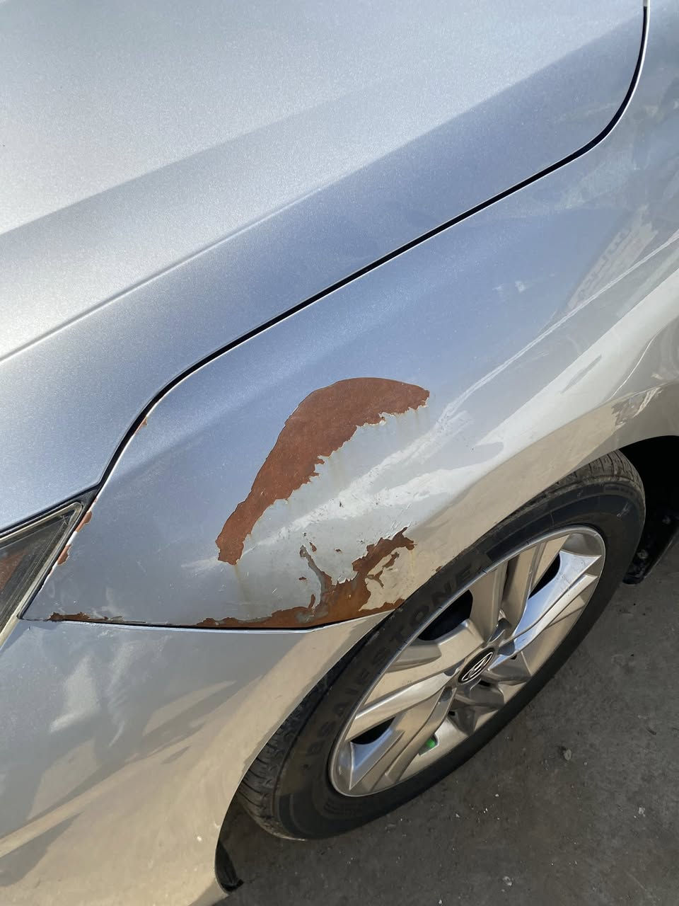 السلام وعليكم الانترا مديل 20وارد امريكي داخله غرق لدوسه تعمل وتسير جاهزه سياره بيها هذا جاملق مبين بلتصوير وبيها شبر باب سايق بارد وبيها شبرين صبغ الباقي كله كفاله معوقين عندي وكاله عامه بيها هذا رقمي متواجد واتساب ***********هذا الاسيا بي فقط واتساب مكاني البصره القبله حي بغداد
