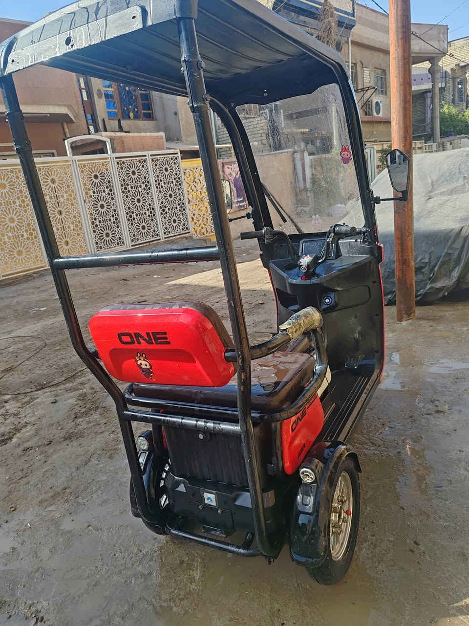 بيع او مراوس حسب القناعه
السعر المطلوب 800الف🔥 
دراجه شحن سرعه 60 
سرعتين بطيئ.وسريع وبيه بك 
الشحنه تمشيك 70كيلو 
بطاريات جدد كلها شغاله هورن لايتات زنون اشاير يمنه يسرة 
قفال وسايد بريك  وصندوك خلفي جوة الكشن جبير بريك خلفي بل رجل وبل ايد يعني ثنين وبريك امامي ويل كب يعني انسه البنجر
مكفوله من باب البيت تاخذ 
شاحنه وياها وشحن سريع 
مكاني بغداد البياع الشهداء
مقابيل مطعم البديري 
***********
