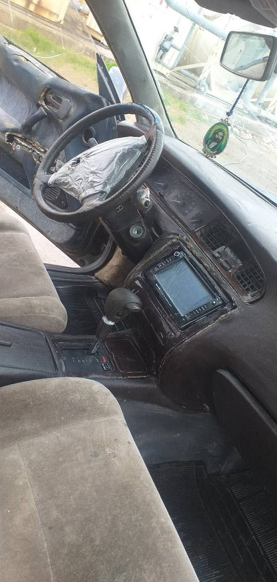 السلام عليكم  بطه كراون مكينه وكير جدد مكفوله من الكصه والضربه والنقل جثه رقم الماني حائز ثالث بيه وكاله سعر 28وبيه مجال الاتصال ***********
